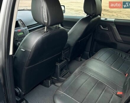 Сірий Ленд Ровер Freelander, об'ємом двигуна 2.18 л та пробігом 340 тис. км за 8500 $, фото 8 на Automoto.ua