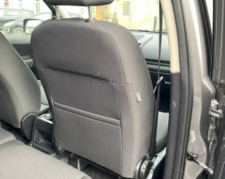 Серый Ленд Ровер Фрилендер, объемом двигателя 2.18 л и пробегом 143 тыс. км за 13700 $, фото 29 на Automoto.ua