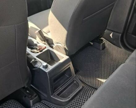 Серый Ленд Ровер Фрилендер, объемом двигателя 2.18 л и пробегом 266 тыс. км за 13200 $, фото 23 на Automoto.ua