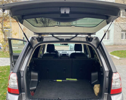 Серый Ленд Ровер Фрилендер, объемом двигателя 2.18 л и пробегом 143 тыс. км за 13700 $, фото 8 на Automoto.ua