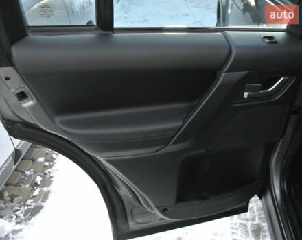 Серый Ленд Ровер Фрилендер, объемом двигателя 2.2 л и пробегом 149 тыс. км за 13500 $, фото 12 на Automoto.ua