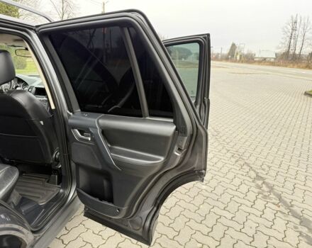 Серый Ленд Ровер Фрилендер, объемом двигателя 2.2 л и пробегом 242 тыс. км за 12450 $, фото 18 на Automoto.ua