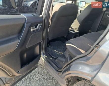 Серый Ленд Ровер Фрилендер, объемом двигателя 2.18 л и пробегом 266 тыс. км за 13200 $, фото 24 на Automoto.ua