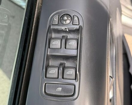 Сірий Ленд Ровер Freelander, об'ємом двигуна 2.18 л та пробігом 291 тис. км за 12000 $, фото 25 на Automoto.ua