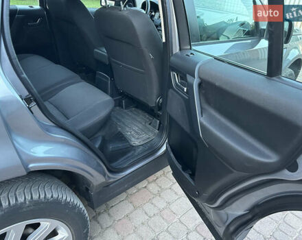 Сірий Ленд Ровер Freelander, об'ємом двигуна 2.18 л та пробігом 202 тис. км за 15500 $, фото 14 на Automoto.ua