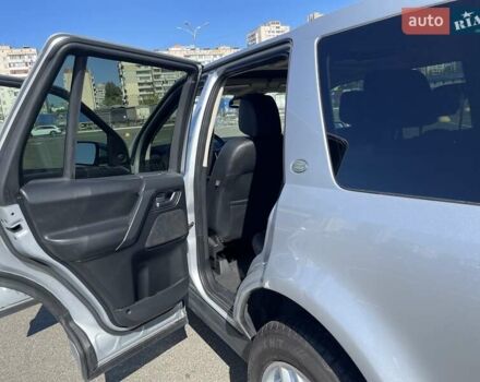 Сірий Ленд Ровер Freelander, об'ємом двигуна 2 л та пробігом 212 тис. км за 12700 $, фото 8 на Automoto.ua