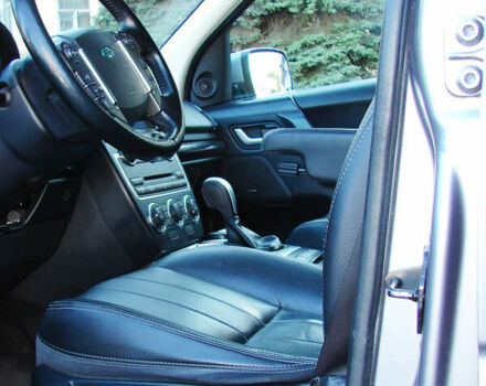 Серый Ленд Ровер Фрилендер, объемом двигателя 2.2 л и пробегом 214 тыс. км за 14000 $, фото 14 на Automoto.ua