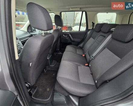 Сірий Ленд Ровер Freelander, об'ємом двигуна 2.18 л та пробігом 239 тис. км за 13600 $, фото 26 на Automoto.ua