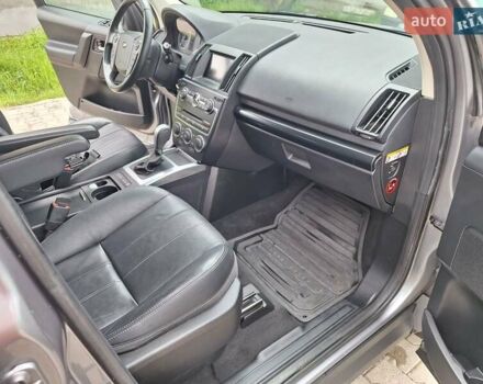 Ленд Ровер Freelander 2013 у Чернівцях на Automoto.ua Сірий Ленд Ровер Freelander, об'ємом двигуна 2.18 л та пробігом 275 тис. км за 14900 $, фото 6 на Automoto.ua
