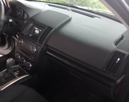 Сірий Ленд Ровер Freelander, об'ємом двигуна 2.18 л та пробігом 132 тис. км за 13200 $, фото 5 на Automoto.ua