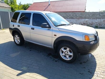 Серый Ленд Ровер Фрилендер, объемом двигателя 2 л и пробегом 250 тыс. км за 1999 $, фото 1 на Automoto.ua