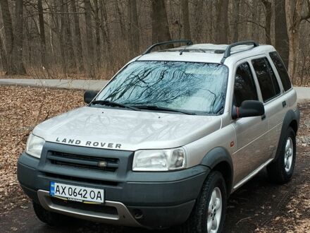 Ленд Ровер Freelander 2001 у Вінниці на Automoto.ua Сірий Ленд Ровер Freelander, об'ємом двигуна 2 л та пробігом 261 тис. км за 5777 $, фото 1 на Automoto.ua