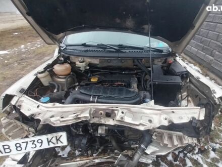 Ленд Ровер Freelander 2001 у Житомирі на Automoto.ua Сірий Ленд Ровер Freelander, об'ємом двигуна 2 л та пробігом 220 тис. км за 1900 $, фото 1 на Automoto.ua