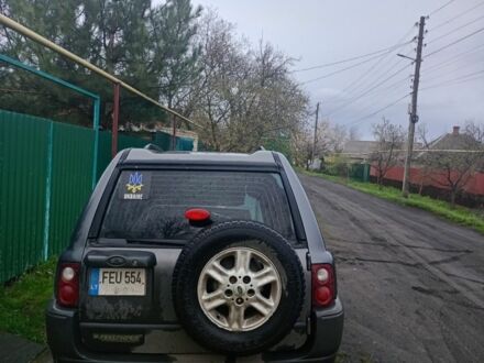 Сірий Ленд Ровер Freelander, об'ємом двигуна 2.2 л та пробігом 300 тис. км за 3000 $, фото 1 на Automoto.ua