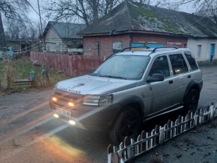 Серый Ленд Ровер Фрилендер, объемом двигателя 2 л и пробегом 300 тыс. км за 2200 $, фото 1 на Automoto.ua