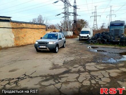 Серый Ленд Ровер Фрилендер, объемом двигателя 2 л и пробегом 300 тыс. км за 2750 $, фото 1 на Automoto.ua