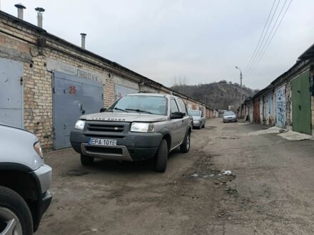 Сірий Ленд Ровер Freelander, об'ємом двигуна 2 л та пробігом 200 тис. км за 2800 $, фото 1 на Automoto.ua