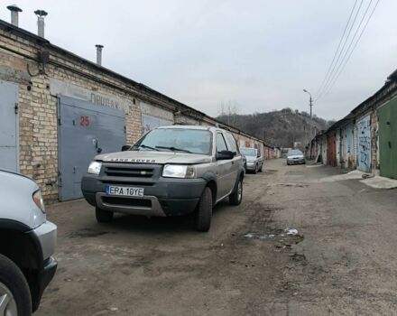 Серый Ленд Ровер Фрилендер, объемом двигателя 2 л и пробегом 200 тыс. км за 2800 $, фото 1 на Automoto.ua