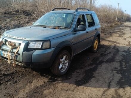 Серый Ленд Ровер Фрилендер, объемом двигателя 2 л и пробегом 200 тыс. км за 1364 $, фото 1 на Automoto.ua