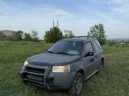 Сірий Ленд Ровер Freelander, об'ємом двигуна 2 л та пробігом 330 тис. км за 1800 $, фото 1 на Automoto.ua