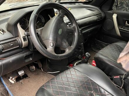 Серый Ленд Ровер Фрилендер, объемом двигателя 2 л и пробегом 320 тыс. км за 2200 $, фото 1 на Automoto.ua