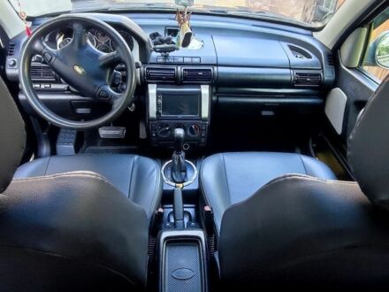 Сірий Ленд Ровер Freelander, об'ємом двигуна 2 л та пробігом 325 тис. км за 7200 $, фото 1 на Automoto.ua