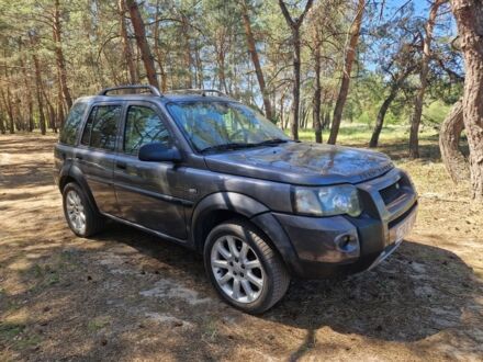 Ленд Ровер Фрилендер 2008 в Новомосковске на Automoto.ua Серый Ленд Ровер Фрилендер, объемом двигателя 2.5 л и пробегом 85 тыс. км за 4700 $, фото 1 на Automoto.ua