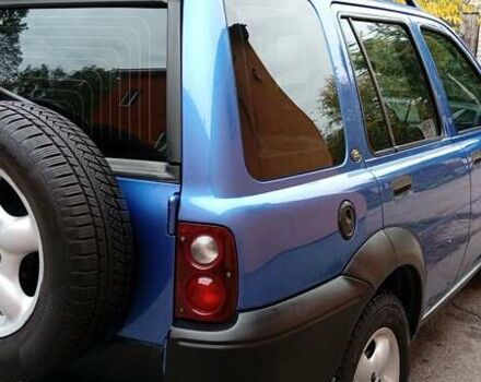 Синий Ленд Ровер Фрилендер, объемом двигателя 1.95 л и пробегом 200 тыс. км за 7200 $, фото 2 на Automoto.ua