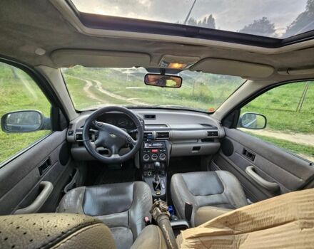 Синій Ленд Ровер Freelander, об'ємом двигуна 2 л та пробігом 350 тис. км за 1801 $, фото 8 на Automoto.ua