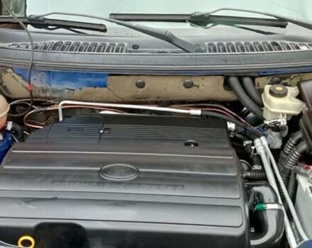 Синий Ленд Ровер Фрилендер, объемом двигателя 1.95 л и пробегом 200 тыс. км за 7200 $, фото 3 на Automoto.ua