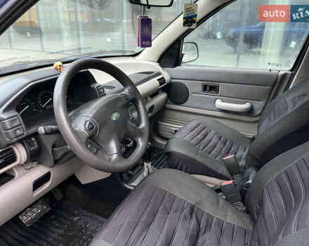 Синий Ленд Ровер Фрилендер, объемом двигателя 2 л и пробегом 291 тыс. км за 4900 $, фото 16 на Automoto.ua