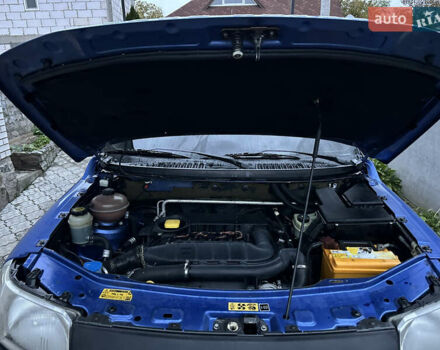 Синій Ленд Ровер Freelander, об'ємом двигуна 2 л та пробігом 263 тис. км за 6900 $, фото 4 на Automoto.ua