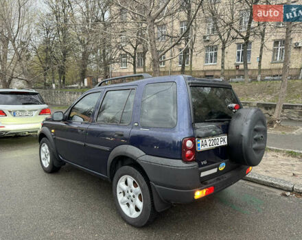 Синий Ленд Ровер Фрилендер, объемом двигателя 2.5 л и пробегом 230 тыс. км за 5500 $, фото 1 на Automoto.ua