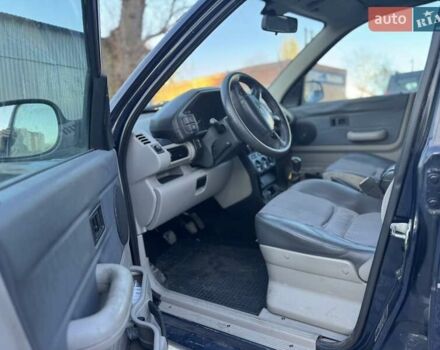 Синий Ленд Ровер Фрилендер, объемом двигателя 2 л и пробегом 246 тыс. км за 4300 $, фото 7 на Automoto.ua