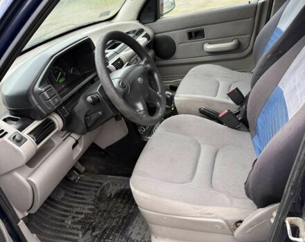 Синий Ленд Ровер Фрилендер, объемом двигателя 2 л и пробегом 244 тыс. км за 3000 $, фото 6 на Automoto.ua