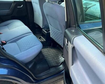 Синій Ленд Ровер Freelander, об'ємом двигуна 2.2 л та пробігом 279 тис. км за 11800 $, фото 10 на Automoto.ua