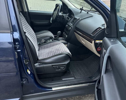 Синий Ленд Ровер Фрилендер, объемом двигателя 2.2 л и пробегом 125 тыс. км за 14900 $, фото 6 на Automoto.ua