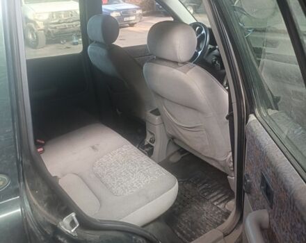 Зелений Ленд Ровер Freelander, об'ємом двигуна 2 л та пробігом 350 тис. км за 2000 $, фото 3 на Automoto.ua