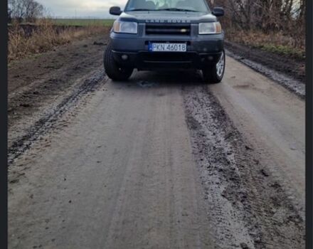 Зеленый Ленд Ровер Фрилендер, объемом двигателя 2 л и пробегом 300 тыс. км за 3000 $, фото 1 на Automoto.ua