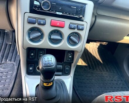 Зелений Ленд Ровер Freelander, об'ємом двигуна 1.8 л та пробігом 290 тис. км за 3950 $, фото 8 на Automoto.ua