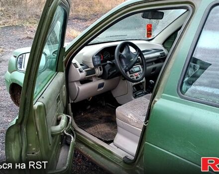 Зелений Ленд Ровер Freelander, об'ємом двигуна 2 л та пробігом 123 тис. км за 2500 $, фото 4 на Automoto.ua