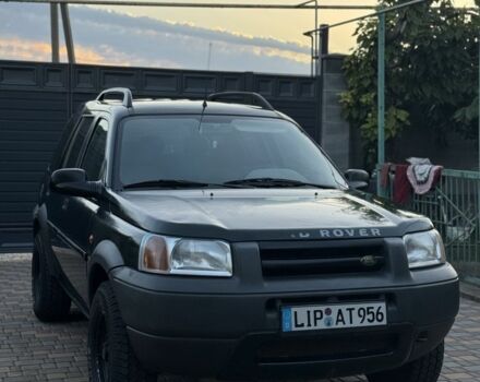 Зелений Ленд Ровер Freelander, об'ємом двигуна 2 л та пробігом 300 тис. км за 3000 $, фото 1 на Automoto.ua