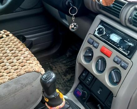 Зелений Ленд Ровер Freelander, об'ємом двигуна 20 л та пробігом 333 тис. км за 3200 $, фото 3 на Automoto.ua
