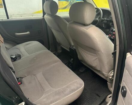 Зелений Ленд Ровер Freelander, об'ємом двигуна 2.2 л та пробігом 300 тис. км за 3700 $, фото 5 на Automoto.ua