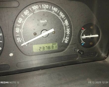 Зеленый Ленд Ровер Фрилендер, объемом двигателя 1.8 л и пробегом 237 тыс. км за 3528 $, фото 8 на Automoto.ua