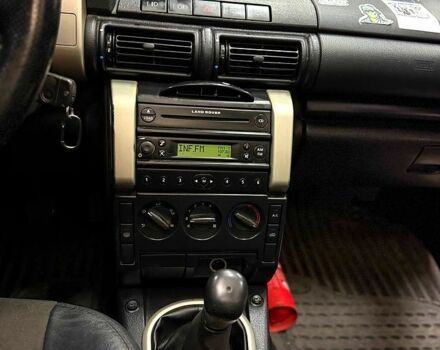 Зеленый Ленд Ровер Фрилендер, объемом двигателя 2 л и пробегом 291 тыс. км за 2650 $, фото 13 на Automoto.ua