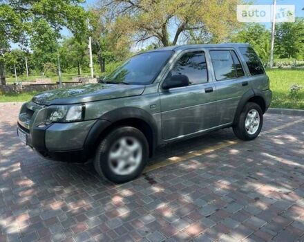 Зелений Ленд Ровер Freelander, об'ємом двигуна 2 л та пробігом 200 тис. км за 6250 $, фото 3 на Automoto.ua