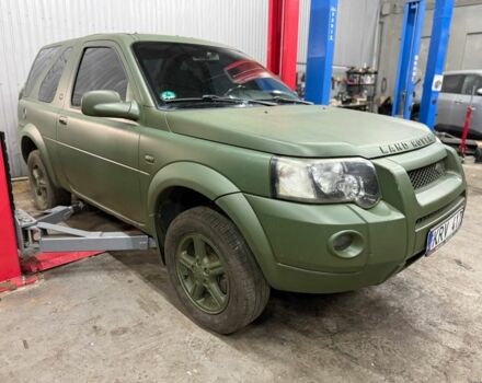 Зеленый Ленд Ровер Фрилендер, объемом двигателя 2 л и пробегом 291 тыс. км за 2550 $, фото 6 на Automoto.ua