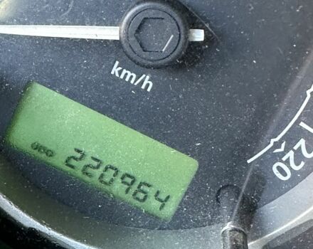 Зелений Ленд Ровер Freelander, об'ємом двигуна 2 л та пробігом 221 тис. км за 3750 $, фото 2 на Automoto.ua