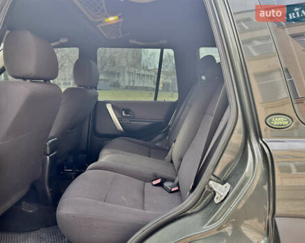 Зелений Ленд Ровер Freelander, об'ємом двигуна 1.8 л та пробігом 313 тис. км за 6000 $, фото 10 на Automoto.ua